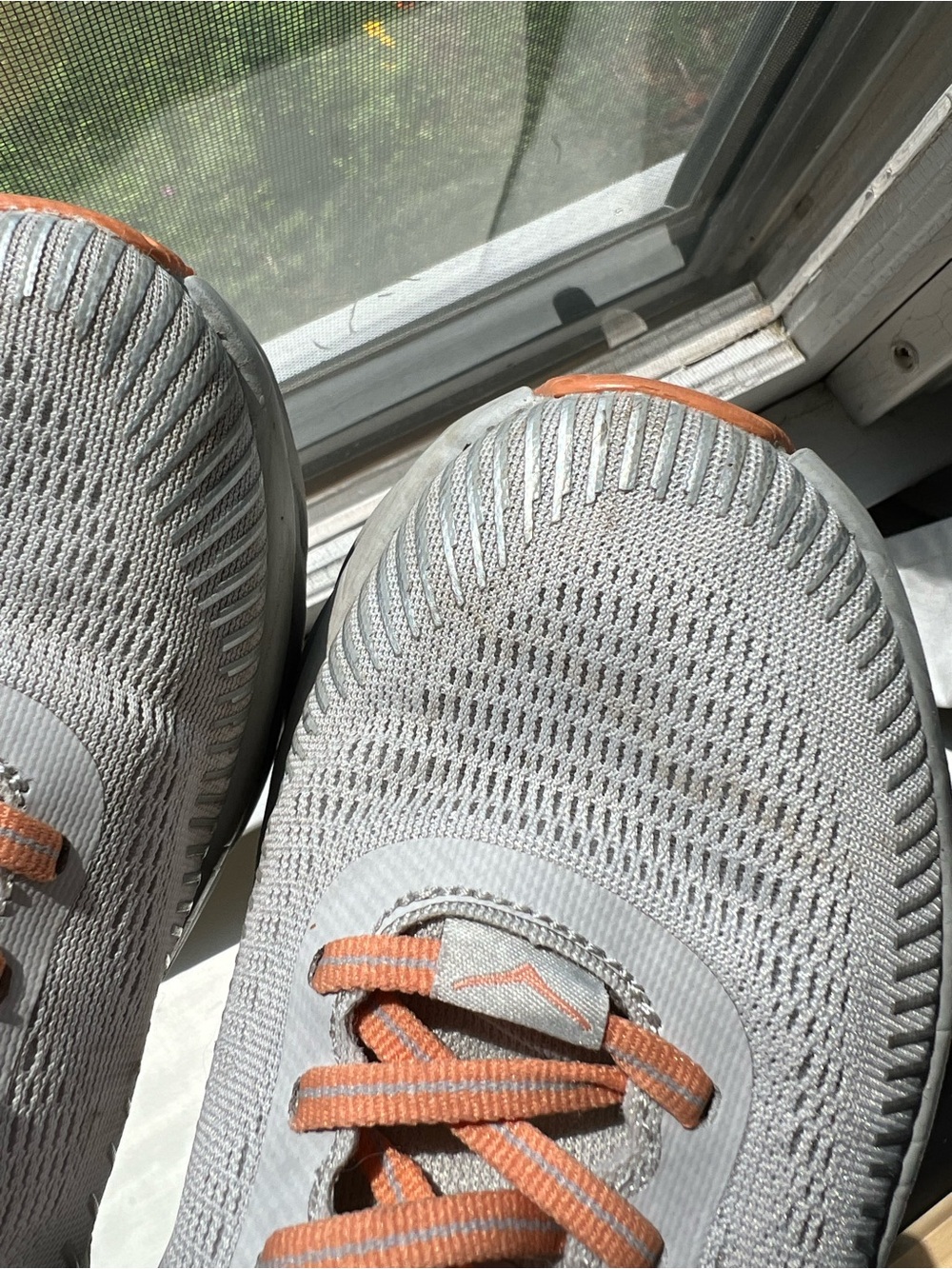 Hoka Bondi 7 Women's Light Gray and Peach Running Shoes - Picture 4 of 12